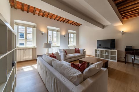 TV and multimedia, Living room, internet, air conditioner