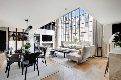 TV and multimedia, Living room, Dining area