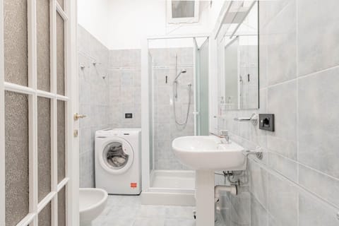 Shower, Toilet, Bathroom, bidet