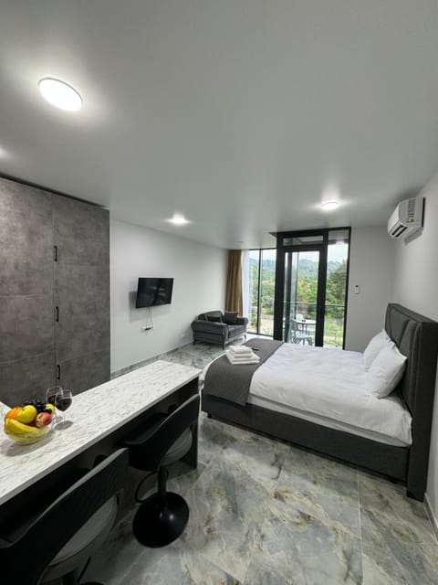 TV and multimedia, Photo of the whole room