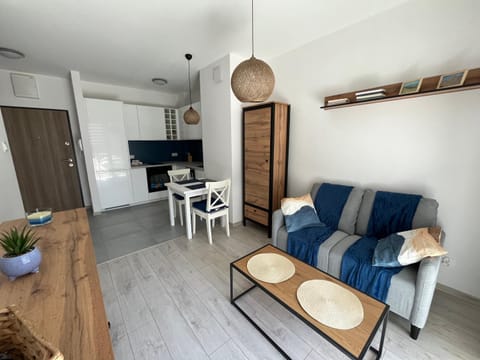 TV and multimedia, Living room, internet