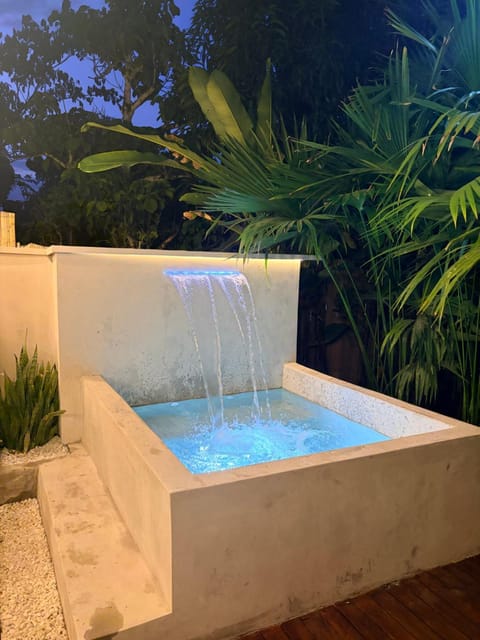 Hot Tub, Garden view