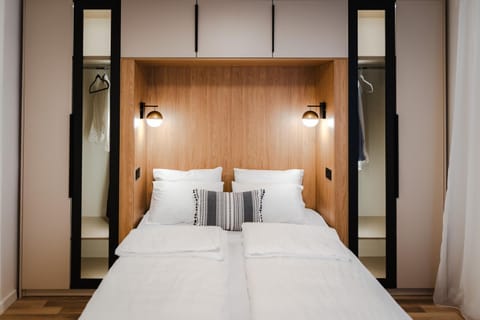 Bed, Photo of the whole room, Bedroom, wardrobe