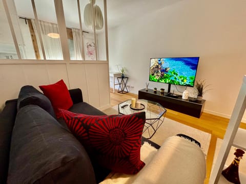 Communal lounge/ TV room, TV and multimedia, Living room, Seating area