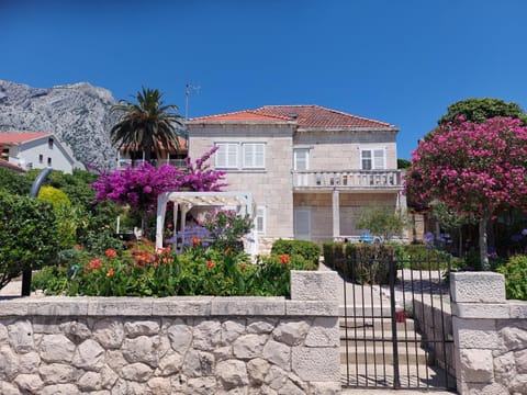 Apartment Karmen by the sea Apartment in Dubrovnik-Neretva County