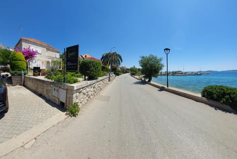 Apartment Karmen by the sea Apartment in Dubrovnik-Neretva County