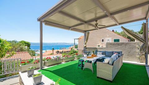 Day, Natural landscape, View (from property/room), Balcony/Terrace, Seating area, Sea view