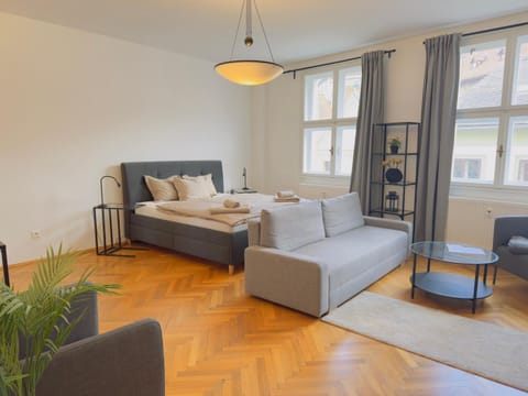 View (from property/room), View (from property/room), Living room, Bedroom, City view, City view, Landmark view, Landmark view