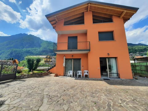 Property building, Day, Natural landscape, Mountain view
