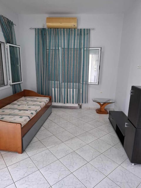 GRIGORIAe Apartment in Messenia