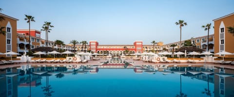 View (from property/room), Balcony/Terrace, Swimming pool