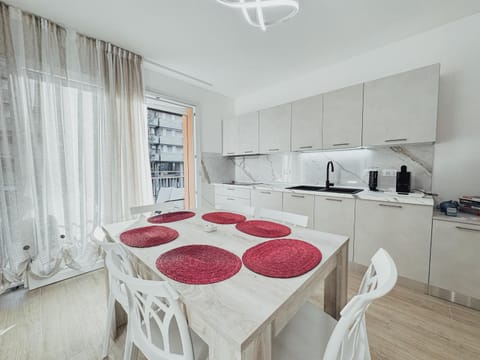 Avornic's House Apartment in Porto Santa Margherita