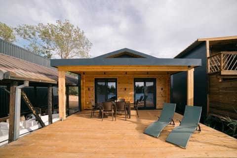 Property building, Patio, Day, View (from property/room), Balcony/Terrace, Dining area