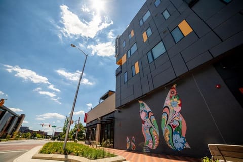 Downtown Indy Combined Units at CityWay Apartment in Indianapolis