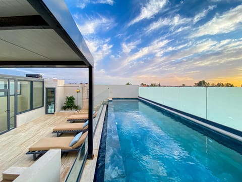 Patio, Swimming pool