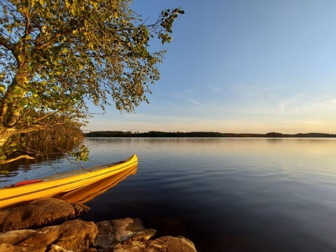 Activities, Canoeing, Lake view