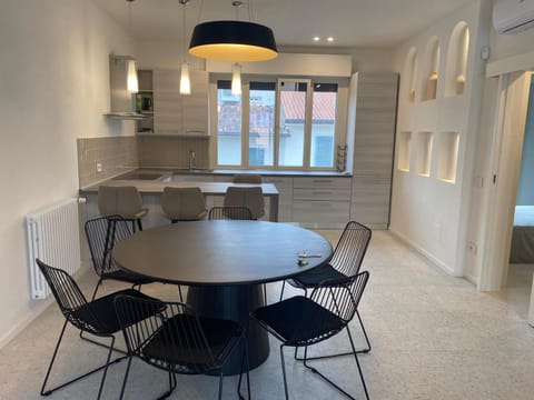 Kitchen or kitchenette, Living room, Dining area