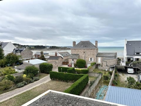 502 - Appartement T3, avec vue sur sur la mer. Apartment in Brittany