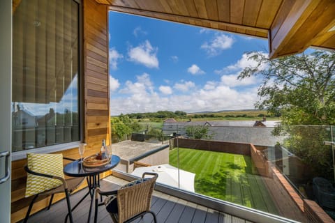 Mallard House House in Freshwater