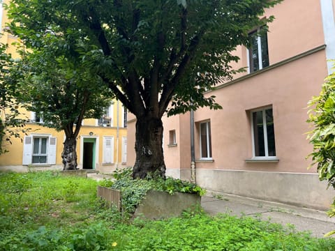 Maison Paris Villa in Paris