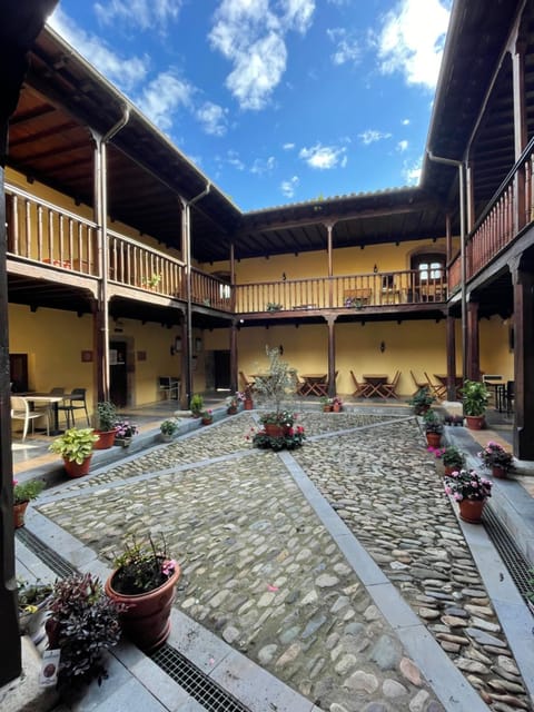 Patio, Inner courtyard view