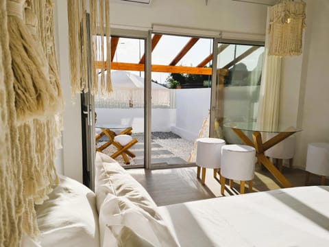 Bed, View (from property/room), Photo of the whole room, Seating area, Dining area, Bedroom, air conditioner