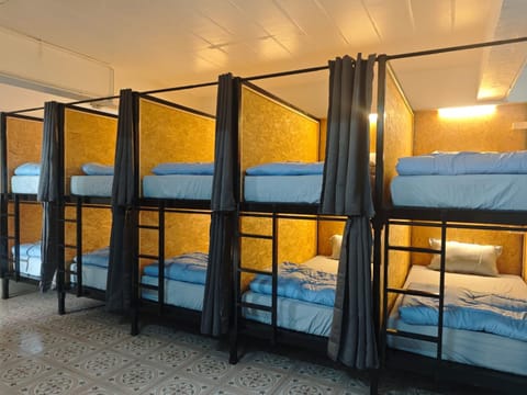 bunk bed