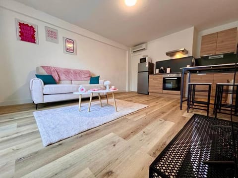 Appartement Climatisé 4prsn Au pied de la Citadelle Apartment in Besançon