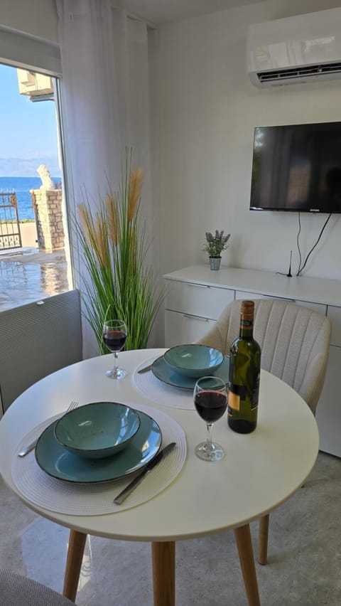 schönes Apartment direkt am Meer Apartment in Split-Dalmatia County
