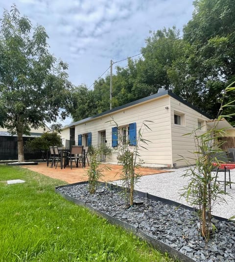 Cottage, L étrille, WIFI gratuit, proche de la mer, jardin, terrasse House in Saint-Pair-sur-Mer