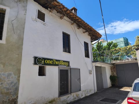 Property building, Neighbourhood, Street view, Parking