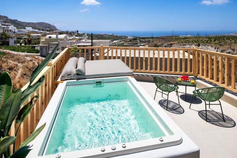 Patio, Natural landscape, Hot Tub, Balcony/Terrace, Sea view, sunbed