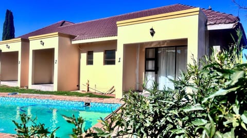 Property building, Pool view