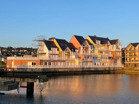 Property building, Sea view