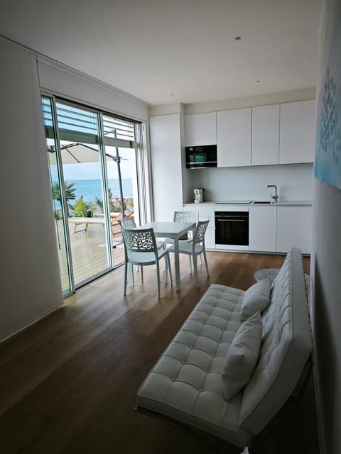 "Le chic" sulla duna fronte mare House in Follonica