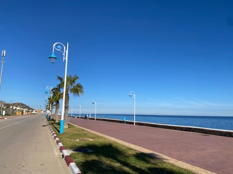 Day, Neighbourhood, Beach