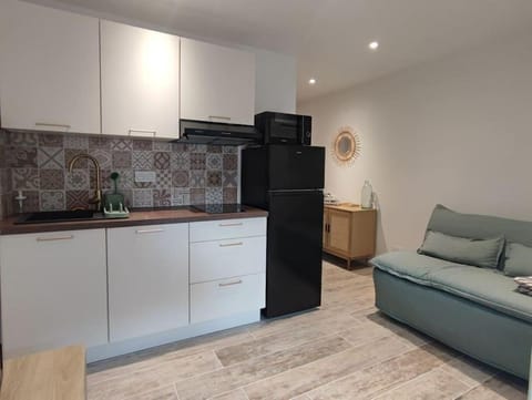 T1 - Bord de Mer Apartment in Sanary-sur-Mer