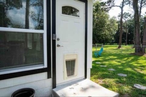 2 homes within 5 miles of each other, one on Lake House in Tampa