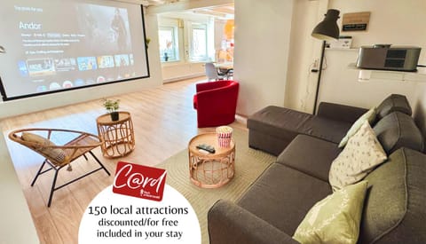 TV and multimedia, Living room, Seating area, Evening entertainment
