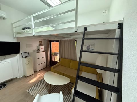 Studio apartman Bišće Apartment in Lika-Senj County