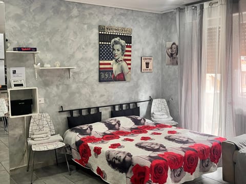 Marilyn House Apartment in Ladispoli