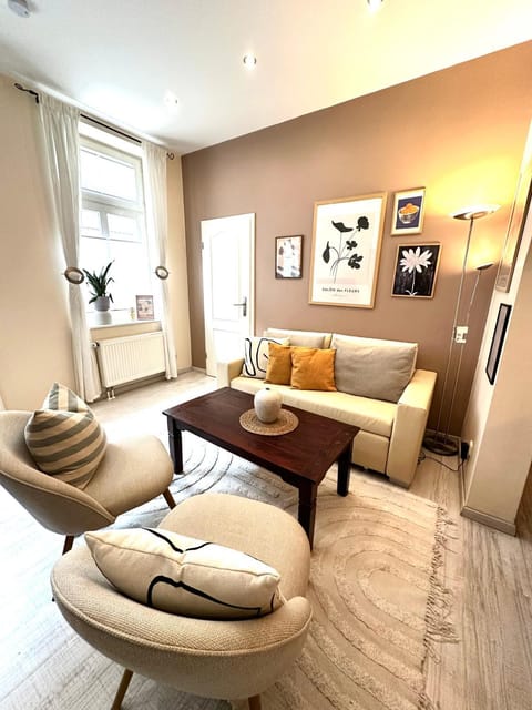 TV and multimedia, Living room, City view, furniture, heating, internet, pet friendly