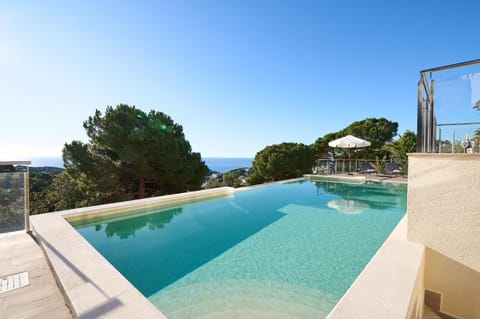 Sea view, Swimming pool