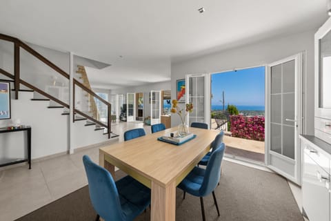 Natural landscape, Living room, Seating area, Dining area