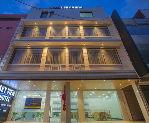 Facade/entrance
