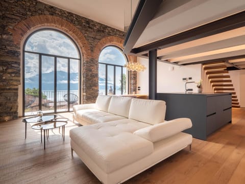 Living room, Lake view, Mountain view, stove