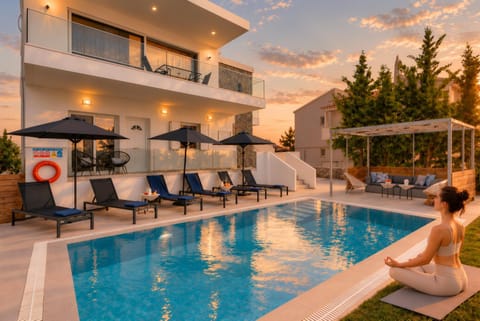 Patio, Day, People, Natural landscape, Pool view, Swimming pool, Sunrise, Sunset, group of guests, sunbed
