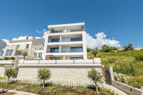 Savina Bliss Residences Apartment in Kotor Municipality