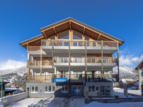 Property building, Winter