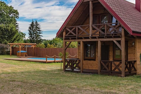 Property building, Spring, Day, Natural landscape, Garden, Garden view, Pool view, Swimming pool